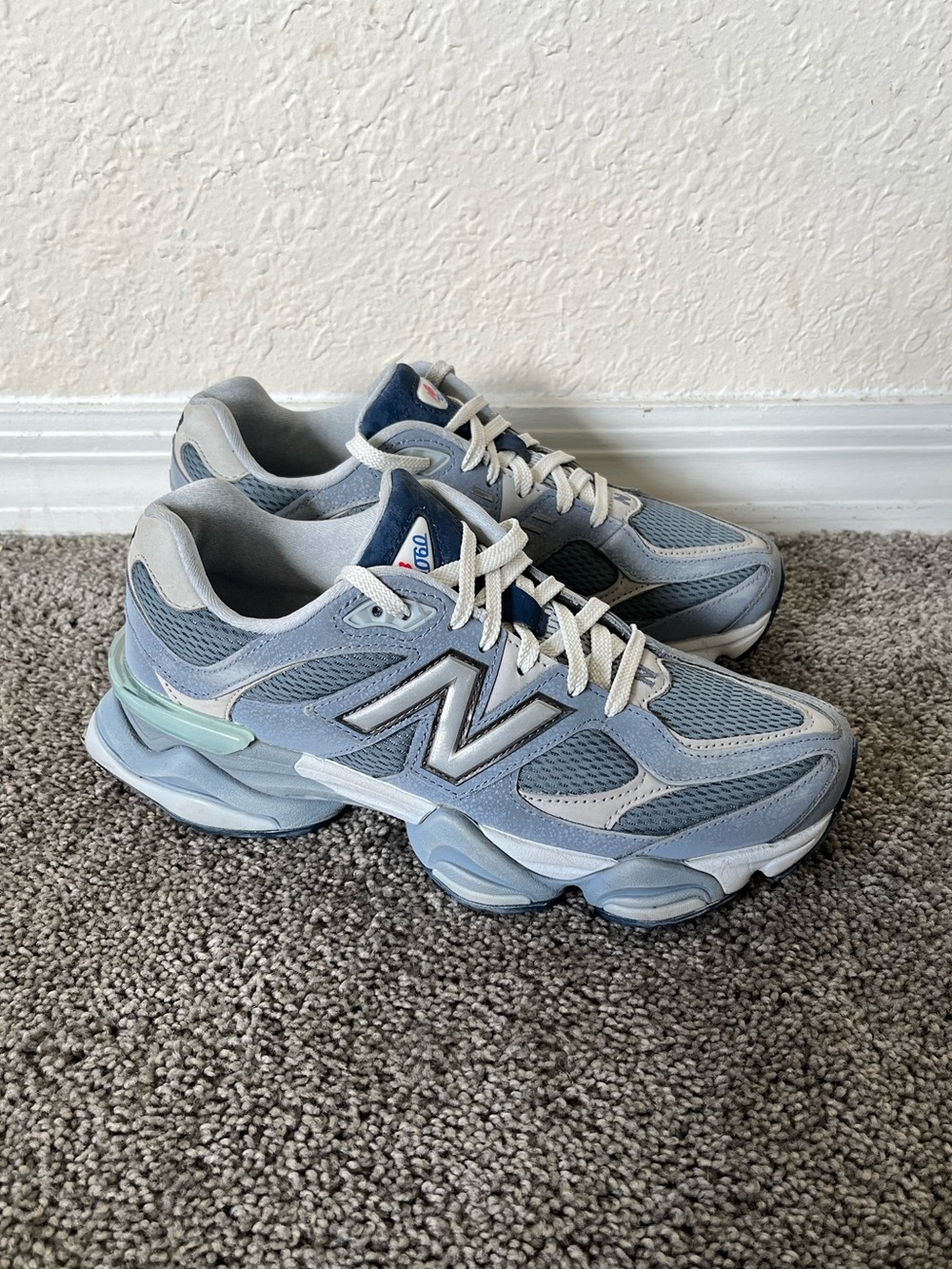 New Balance 9060 Sneakers 8.5